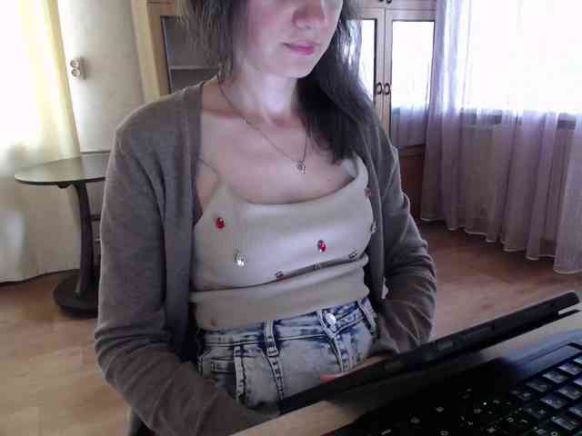 Millie webcam