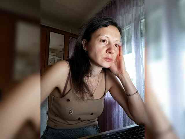 Viviennn webcam