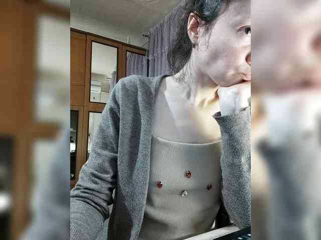 Viviennn webcam