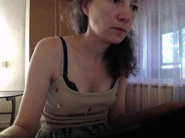 Millie webcam