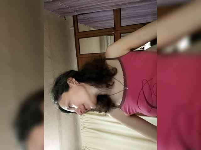 Viviennn webcam