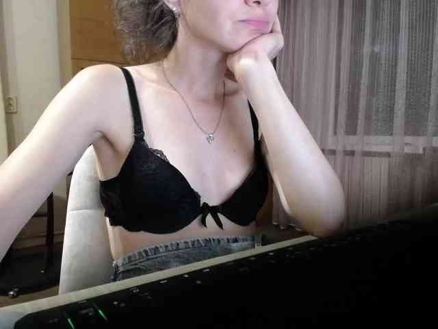 Millie webcam