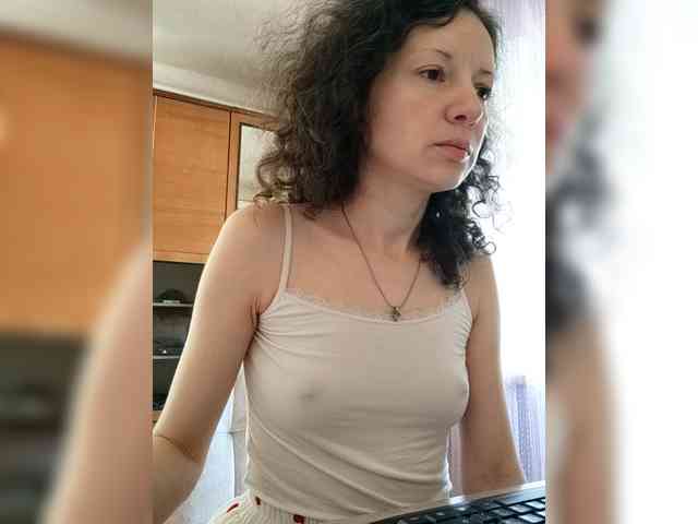 Viviennn webcam