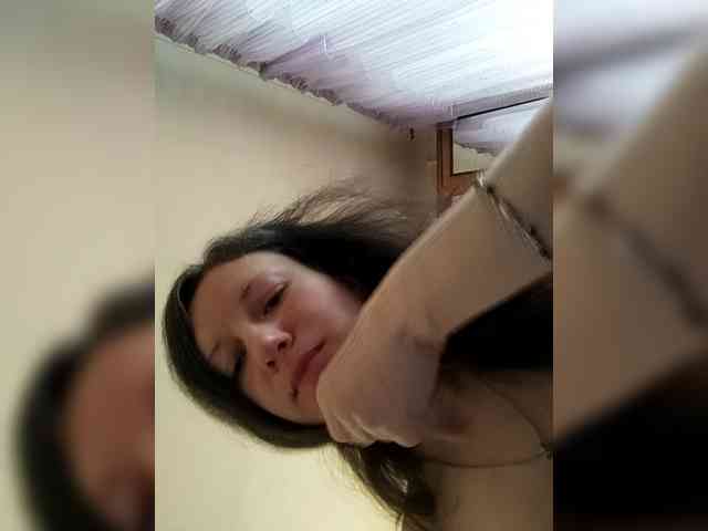 Viviennn webcam