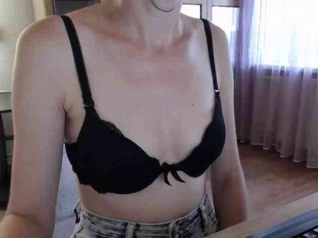 Millie webcam