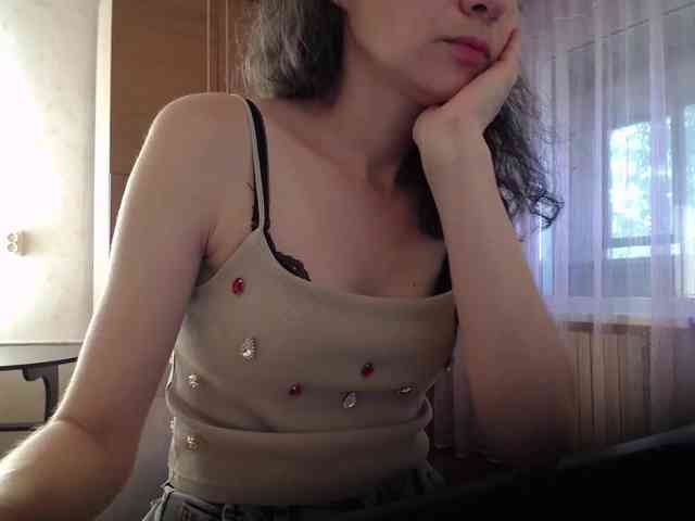 Millie webcam