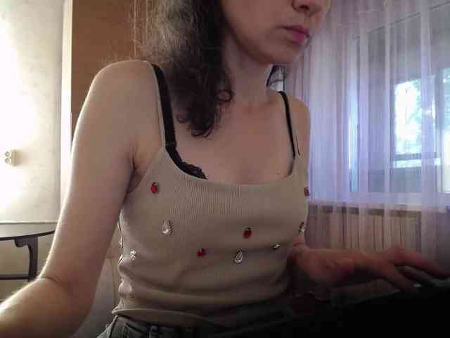 Millie webcam