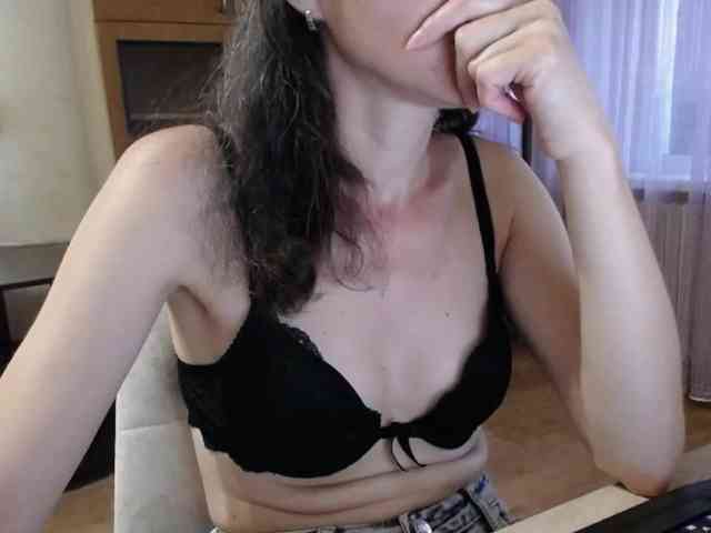 Millie webcam