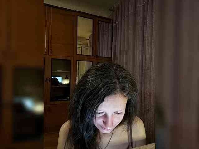 Viviennn webcam