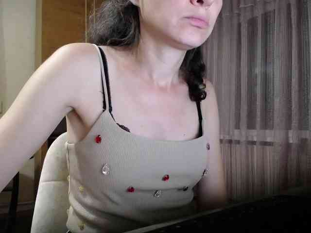 Millie webcam