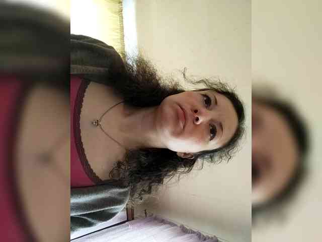 Viviennn webcam
