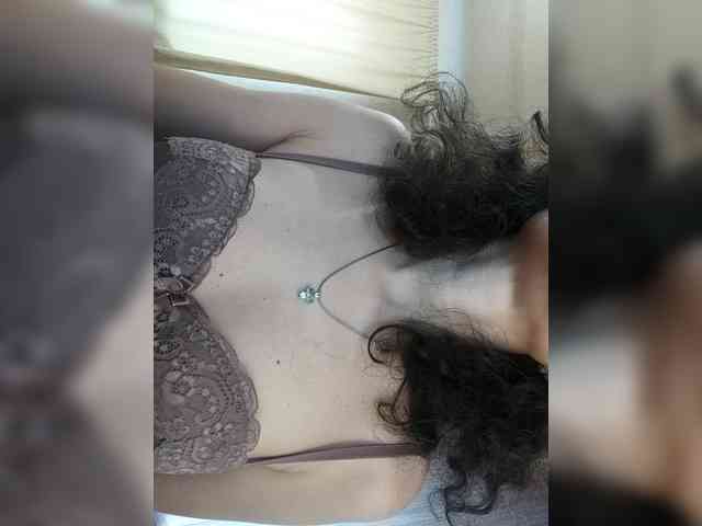 Viviennn webcam