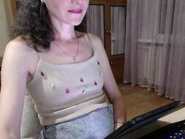 Millie webcam