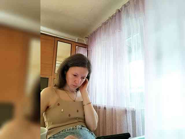 Viviennn webcam