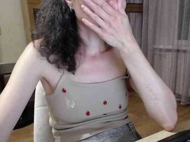 Millie webcam