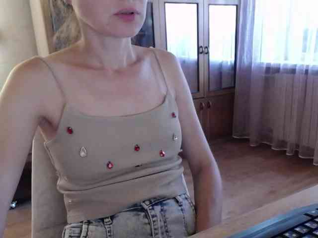 Millie webcam