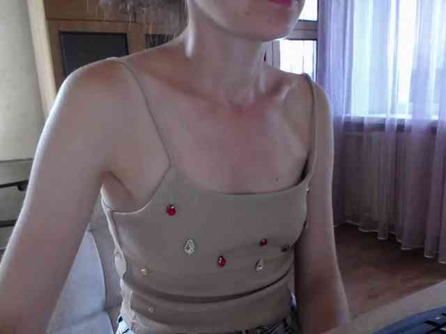 Millie webcam