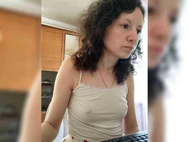 Viviennn webcam