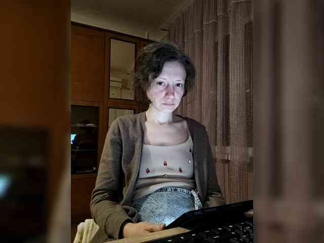 Viviennn webcam