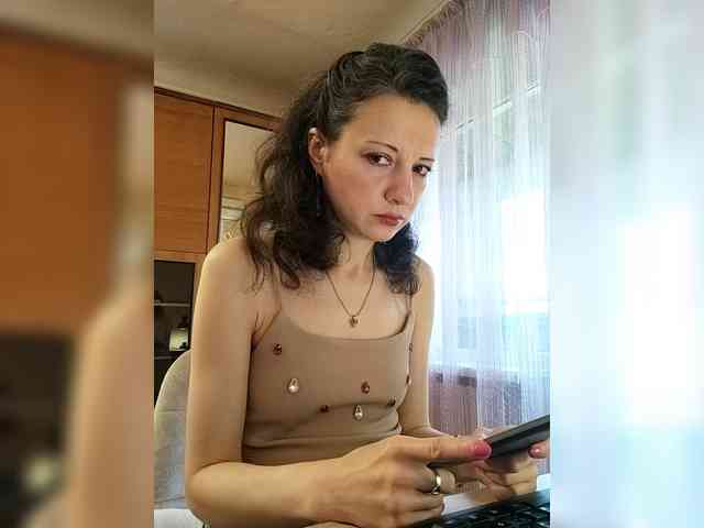 Viviennn webcam