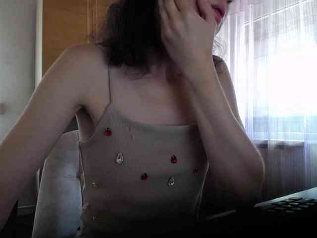 Millie webcam
