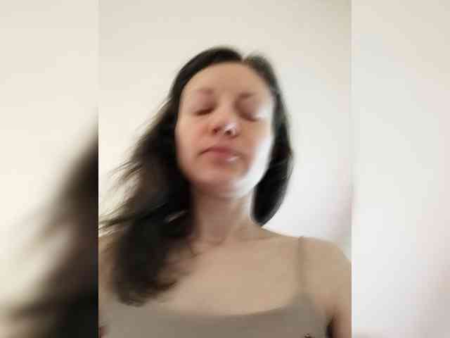 Viviennn webcam