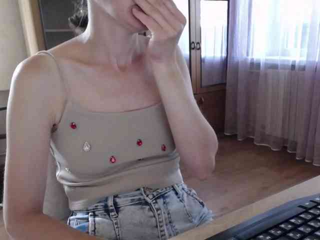 Millie webcam