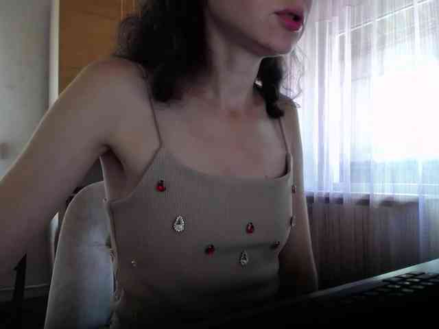 Millie webcam
