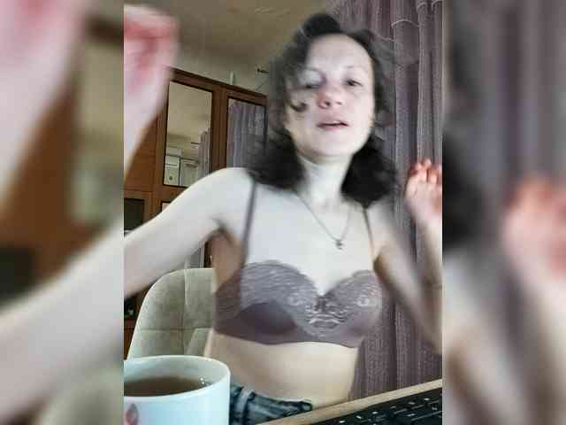 Viviennn webcam