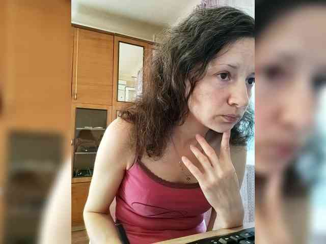 Viviennn webcam