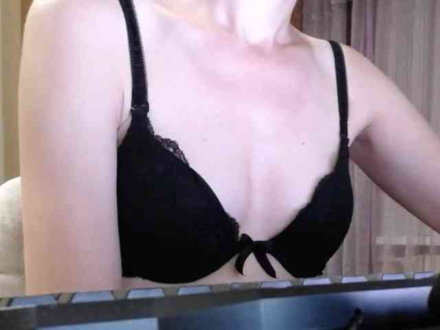 Millie webcam