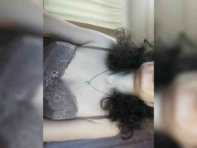 Viviennn webcam