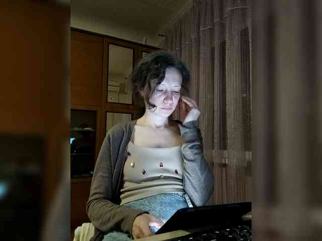 Viviennn webcam