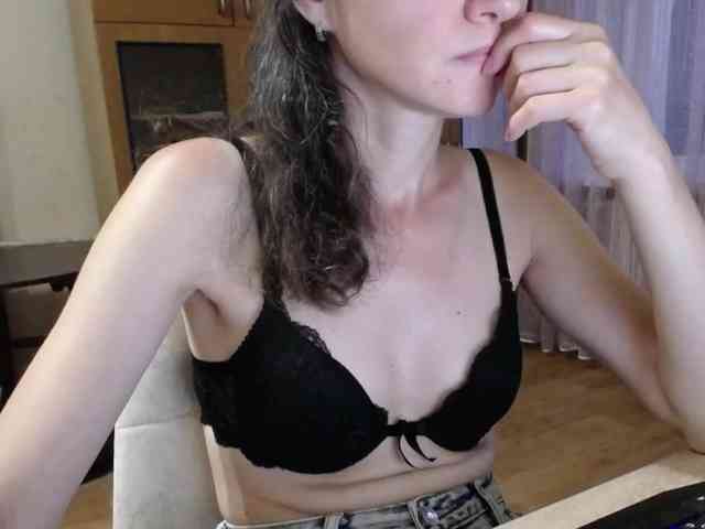 Millie webcam