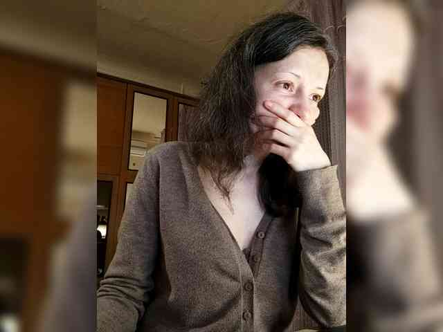 Viviennn webcam