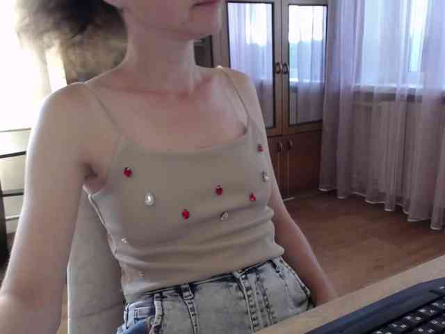 Millie webcam
