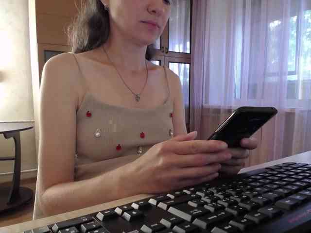 Millie webcam