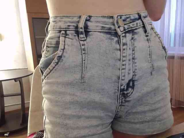 Millie webcam