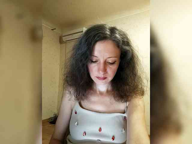 Millie webcam