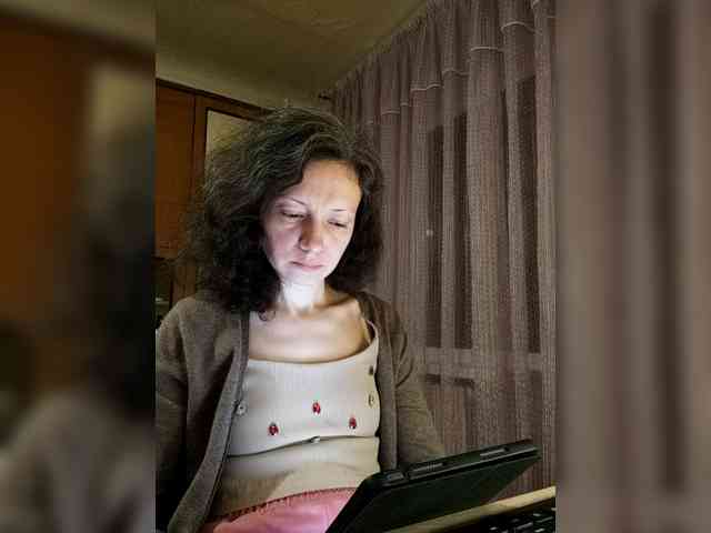 Viviennn webcam