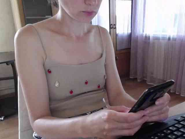 Millie webcam