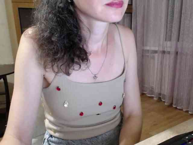 Millie webcam