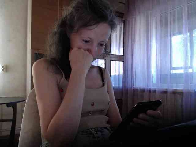 Millie webcam