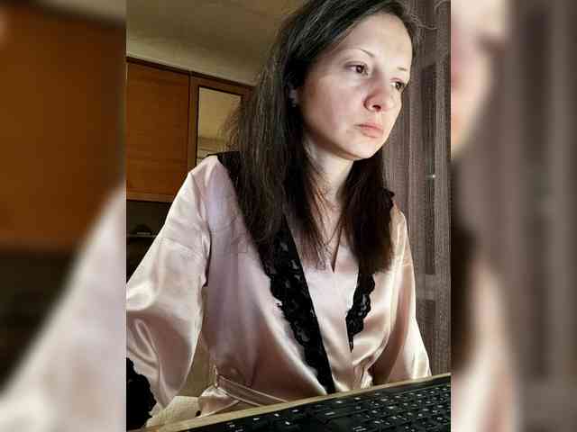 Viviennn webcam