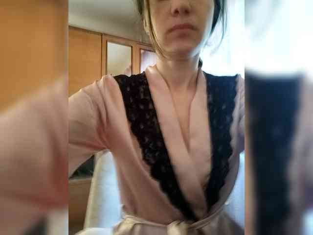 Viviennn webcam