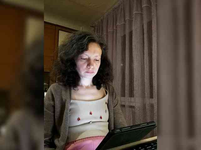 Viviennn webcam