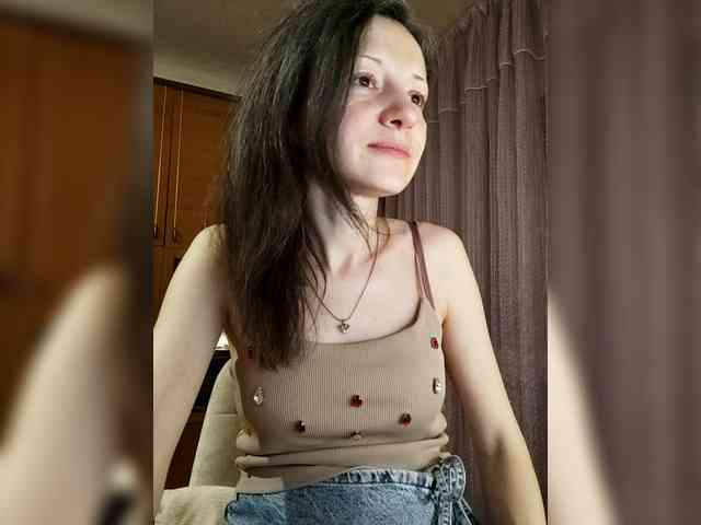 Viviennn webcam