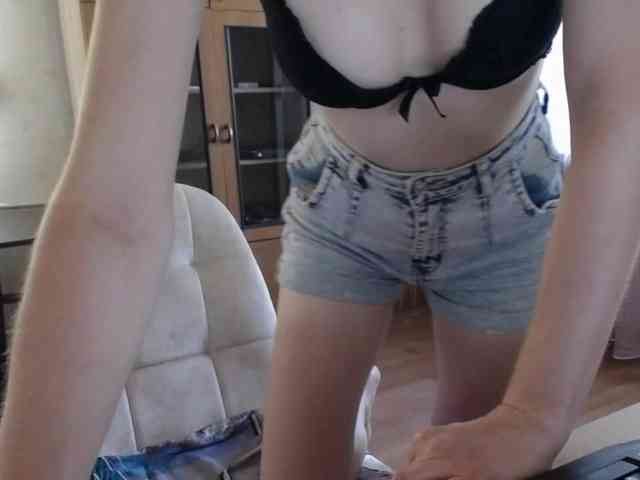 Millie webcam
