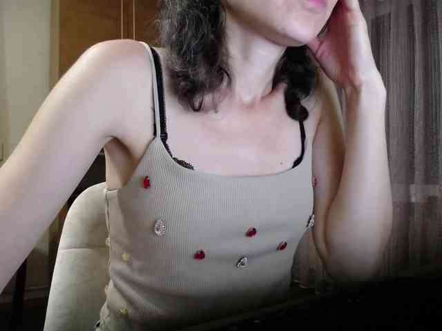 Millie webcam