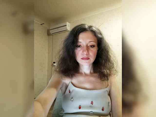 Millie webcam